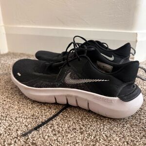 Nike Flex Black and White Athletic Shoes